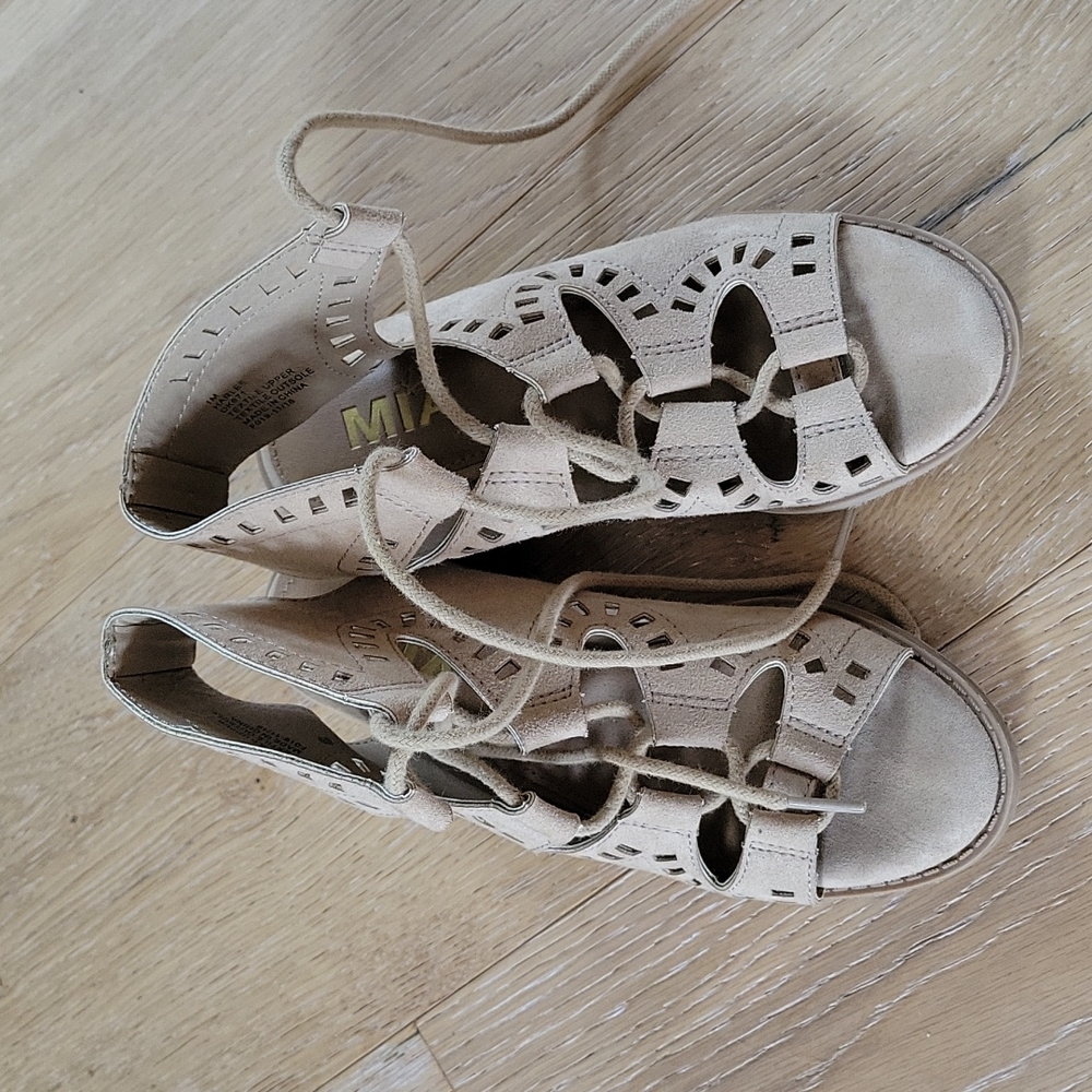 Girls MIA sandals